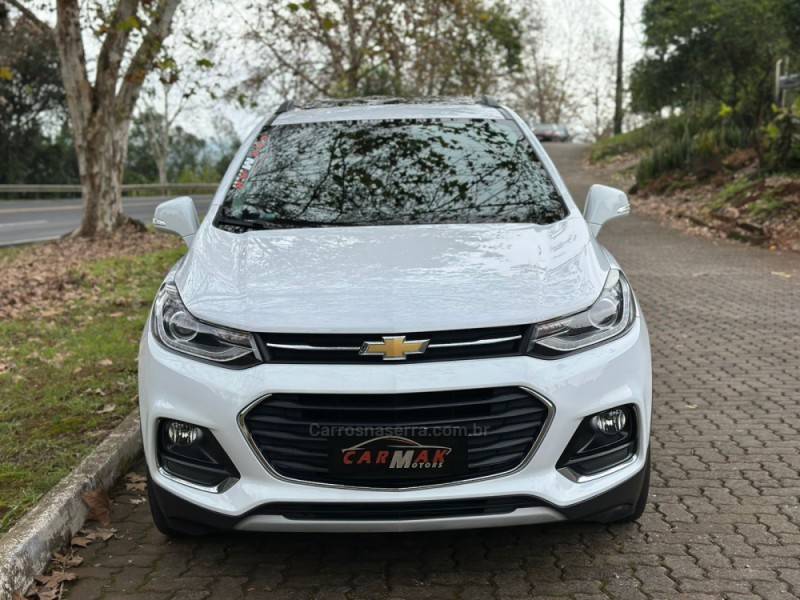 CHEVROLET - TRACKER - 2018/2019 - Branca - R$ 95.900,00