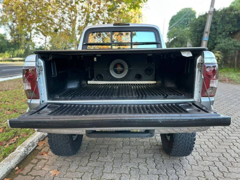 FORD - RANGER - 2008/2008 - Prata - R$ 109.900,00