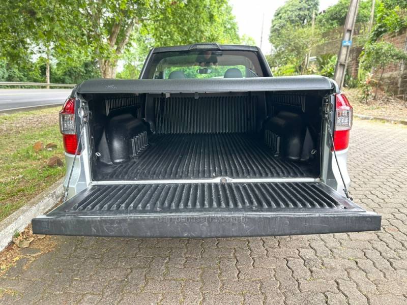 CHEVROLET - MONTANA - 2019/2020 - Prata - R$ 58.900,00