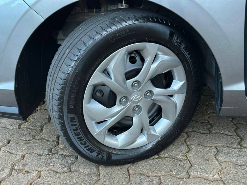 HYUNDAI - HB20 - 2022/2023 - Cinza - R$ 69.900,00