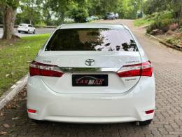 TOYOTA - COROLLA - 2017/2017 - Branca - R$ 95.900,00