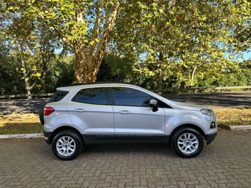 FORD - ECOSPORT - 2014/2014 - Prata - R$ 59.900,00