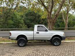 FORD - RANGER - 2005/2005 - Prata - R$ 65.900,00