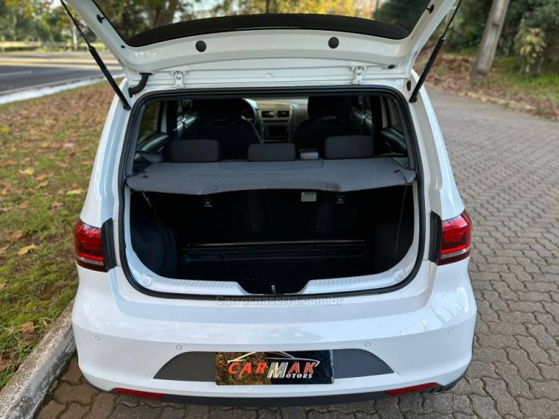 VOLKSWAGEN - FOX - 2021/2021 - Branca - R$ 69.900,00