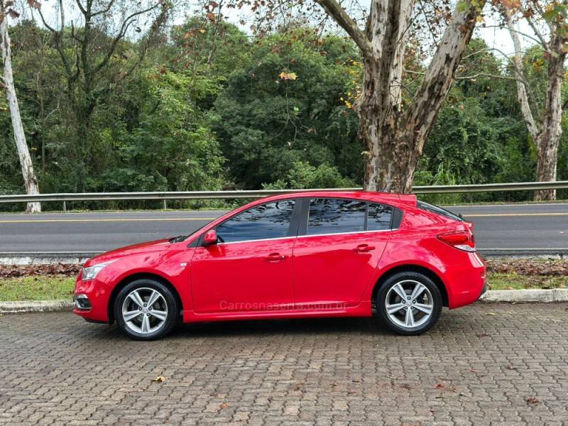 CHEVROLET - CRUZE - 2015/2015 - Vermelha - R$ 69.900,00
