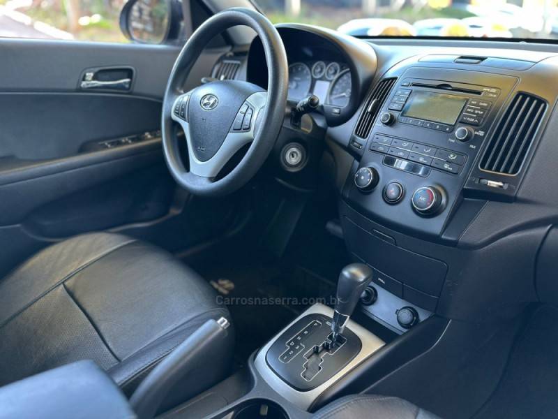 HYUNDAI - I30 - 2009/2010 - Preta - R$ 49.900,00