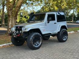 TROLLER - T4 - 2011/2011 - Prata - R$ 129.900,00