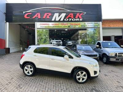 CHEVROLET - TRACKER - 2015/2016 - Branca - R$ 74.900,00