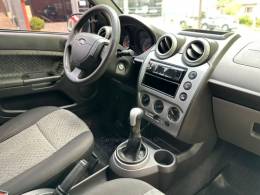 FORD - FIESTA - 2012/2013 - Branca - R$ 34.900,00