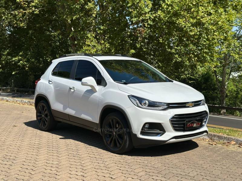 CHEVROLET - TRACKER - 2018/2019 - Branca - R$ 95.900,00
