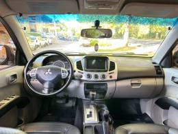 MITSUBISHI - L200 TRITON - 2014/2015 - Verde - R$ 129.900,00