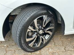 CHEVROLET - ONIX - 2022/2023 - Branca - R$ 78.900,00