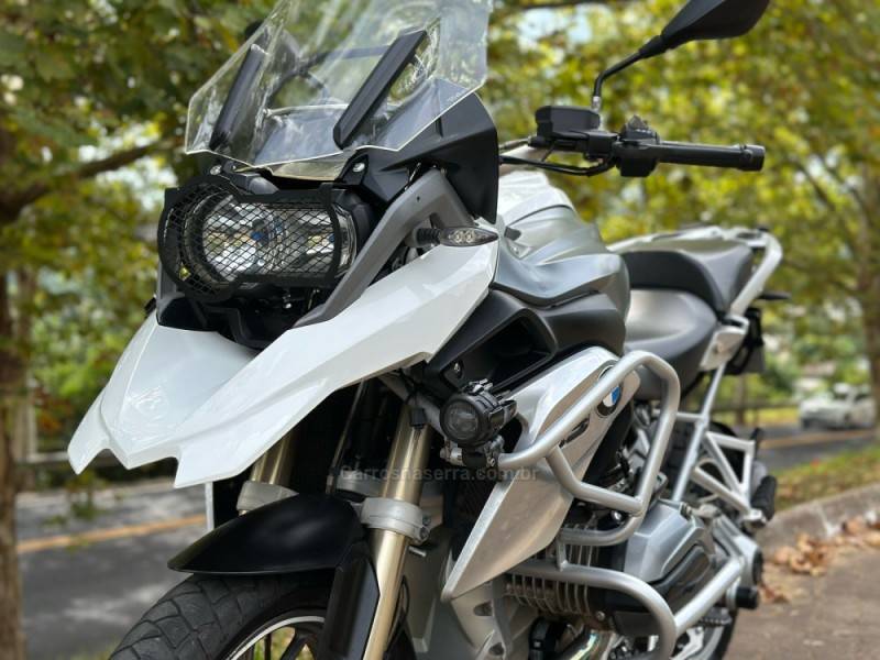 BMW - R 1200 - 2013/2014 - Branca - R$ 64.900,00