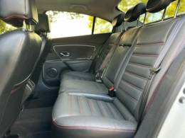 RENAULT - FLUENCE - 2015/2016 - Branca - R$ 72.900,00