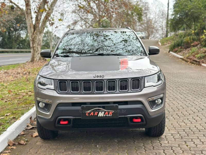 JEEP - COMPASS - 2017/2017 - Cinza - R$ 107.900,00
