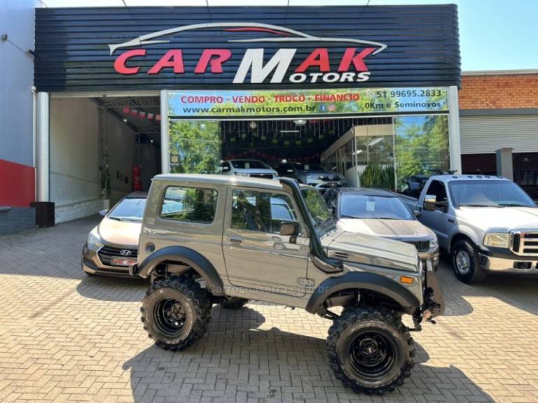 SUZUKI - SAMURAI - 1993/1993 - Cinza - R$ 79.900,00
