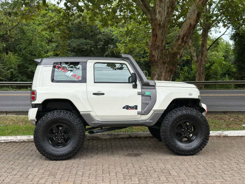 TROLLER - T4 - 2017/2018 - Branca - R$ 205.900,00