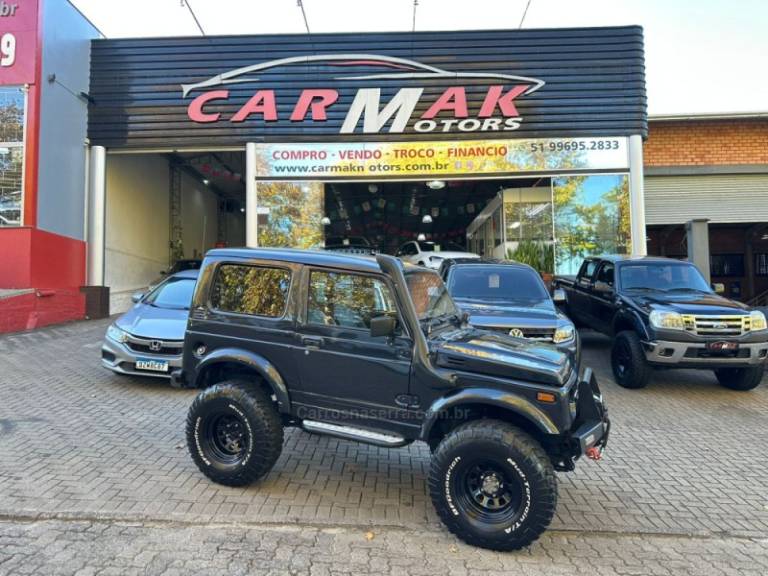 SUZUKI - SAMURAI - 1994/1995 - Cinza - R$ 48.900,00