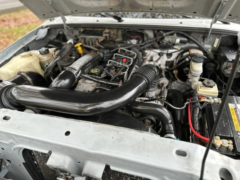 FORD - RANGER - 2005/2005 - Prata - R$ 65.900,00
