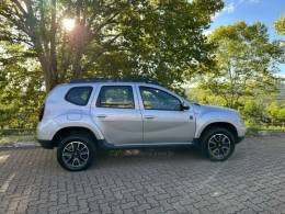 RENAULT - DUSTER - 2015/2016 - Prata - R$ 67.900,00