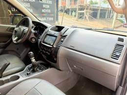 FORD - RANGER - 2012/2013 - Branca - R$ 110.900,00