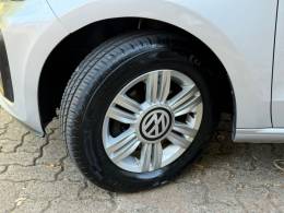 VOLKSWAGEN - UP - 2018/2018 - Prata - R$ 62.900,00