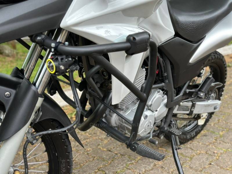 HONDA - XRE 300 - 2015/2015 - Branca - R$ 19.900,00