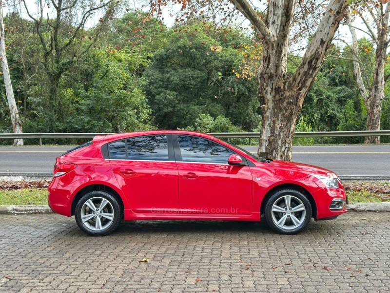 CHEVROLET - CRUZE - 2015/2015 - Vermelha - R$ 69.900,00