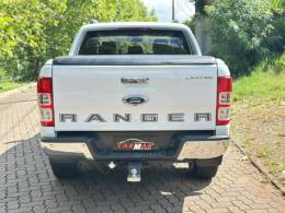 FORD - RANGER - 2016/2017 - Branca - R$ 142.900,00