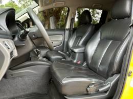 MITSUBISHI - L200 TRITON - 2021/2022 - Amarela - R$ 199.900,00