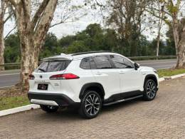 TOYOTA - COROLLA - 2021/2022 - Branca - R$ 146.900,00