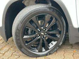 CHEVROLET - TRACKER - 2018/2019 - Branca - R$ 95.900,00