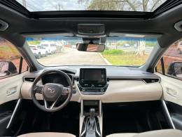 TOYOTA - COROLLA - 2021/2022 - Branca - R$ 146.900,00