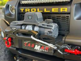TROLLER - T4 - 2015/2016 - Amarela - R$ 229.900,00