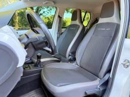 VOLKSWAGEN - UP - 2015/2016 - Branca - R$ 58.900,00