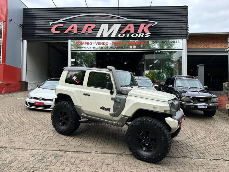 TROLLER - T4 - 2017/2018 - Branca - R$ 205.900,00