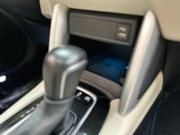TOYOTA - COROLLA - 2021/2022 - Branca - R$ 146.900,00