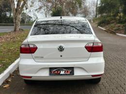 VOLKSWAGEN - VOYAGE - 2017/2018 - Branca - R$ 53.900,00