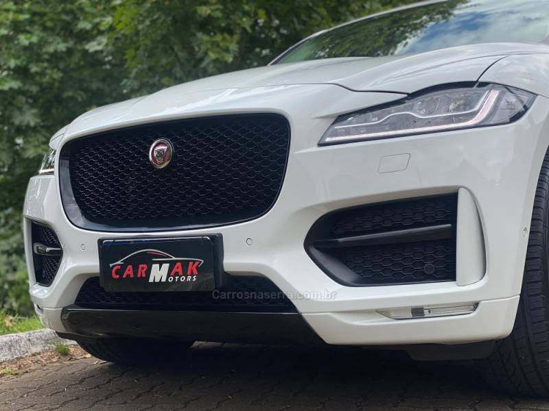 JAGUAR - F-PACE - 2016/2017 - Branca - R$ 189.900,00