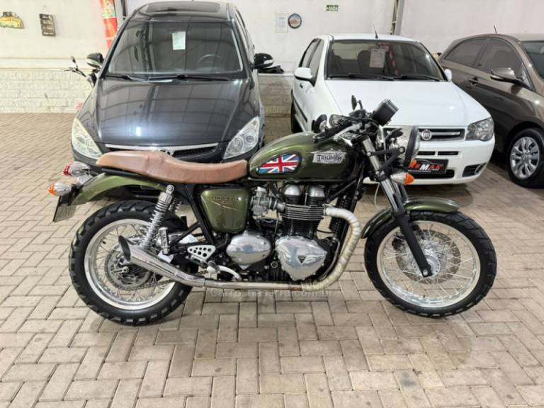 TRIUMPH - THRUXTON - 2014/2014 - Verde - R$ 34.900,00