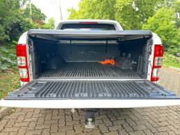 FORD - RANGER - 2016/2017 - Branca - R$ 142.900,00