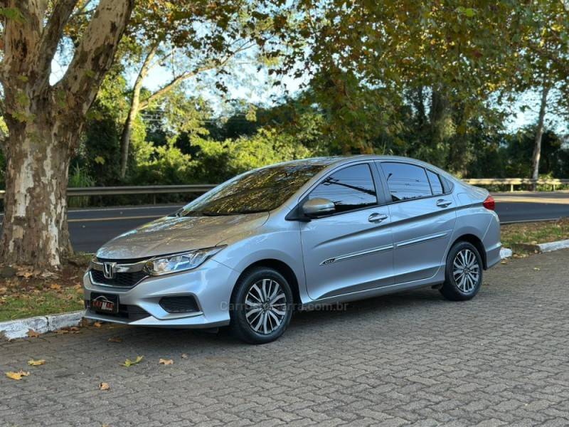 HONDA - CITY - 2018/2019 - Prata - R$ 81.900,00