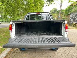 CHEVROLET - S10 - 2000/2000 - Branca - R$ 65.900,00