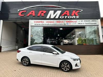CHEVROLET - ONIX - 2022/2023 - Branca - R$ 78.900,00