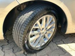 RENAULT - FLUENCE - 2014/2015 - Prata - R$ 41.900,00