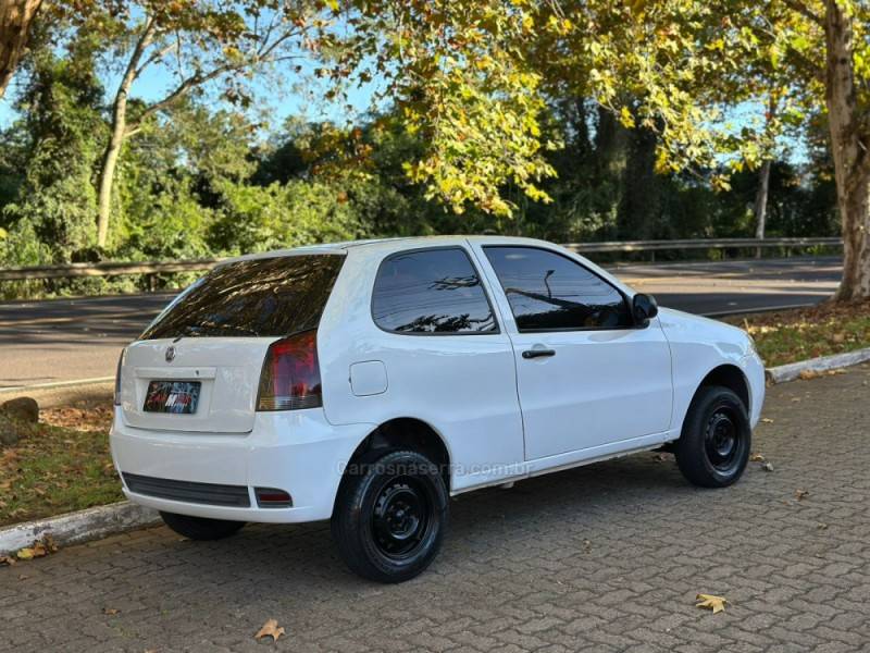 FIAT - PALIO - 2012/2012 - Branca - R$ 25.900,00