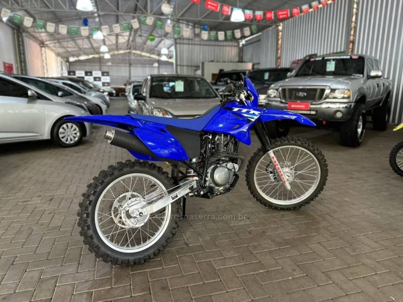 YAMAHA - TT-R - 2025/2025 - Azul - R$ 19.500,00