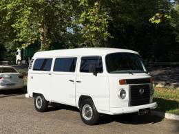 VOLKSWAGEN - KOMBI - 2013/2014 - Branca - R$ 68.900,00