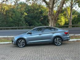 VOLKSWAGEN - VIRTUS - 2022/2022 - Cinza - R$ 105.900,00