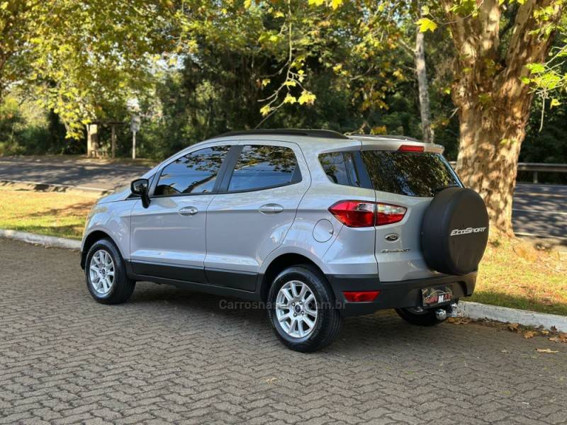 FORD - ECOSPORT - 2014/2014 - Prata - R$ 59.900,00